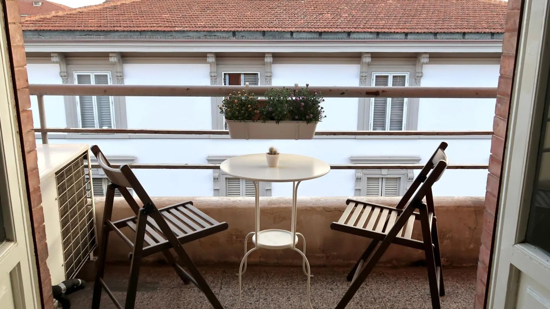 Cozy Esthers Room T With Balcony Florence